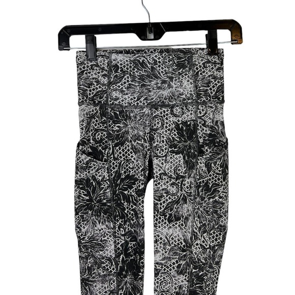 Lululemon Fast Free 7/8 Tight Size 2 Serigraph Starlight Black Floral Print 25" - Picture 3 of 10